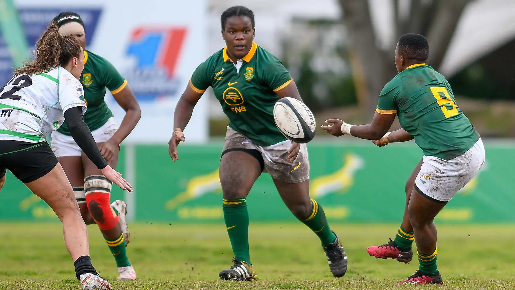 Springbok Women walking on to the playing field