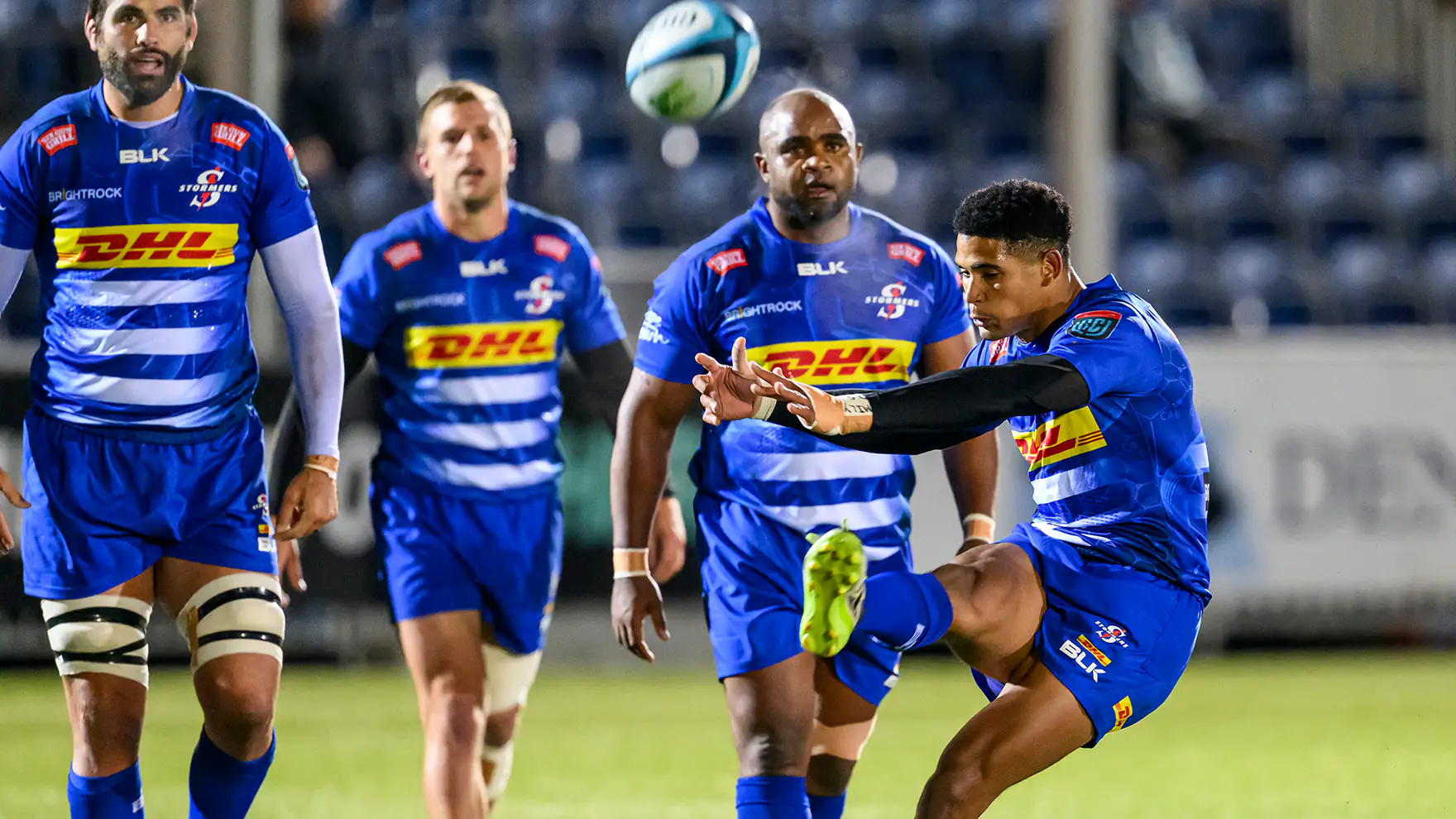 Stormers player kick-off